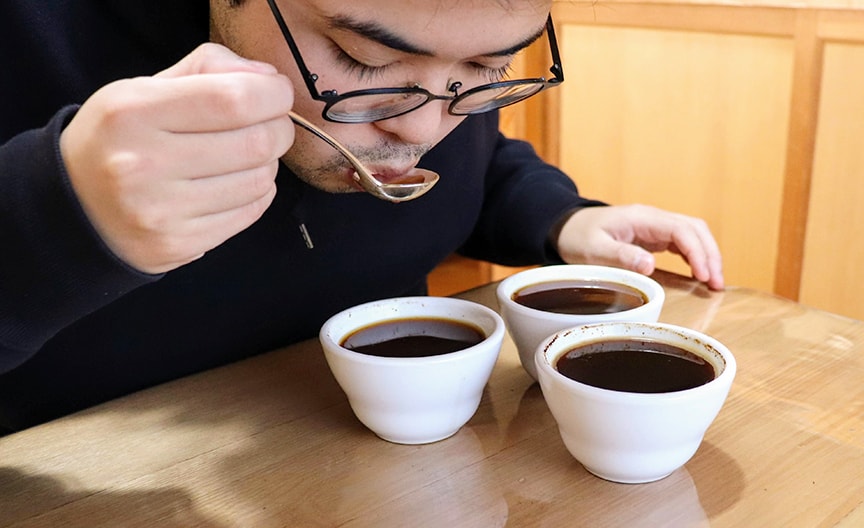 コーヒー 舌 に 残る